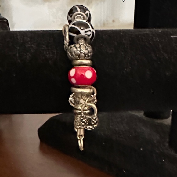 One Of A Kind Jewelry - Classic Pandora Bead Red & Silver Key To My Heart Bracelet